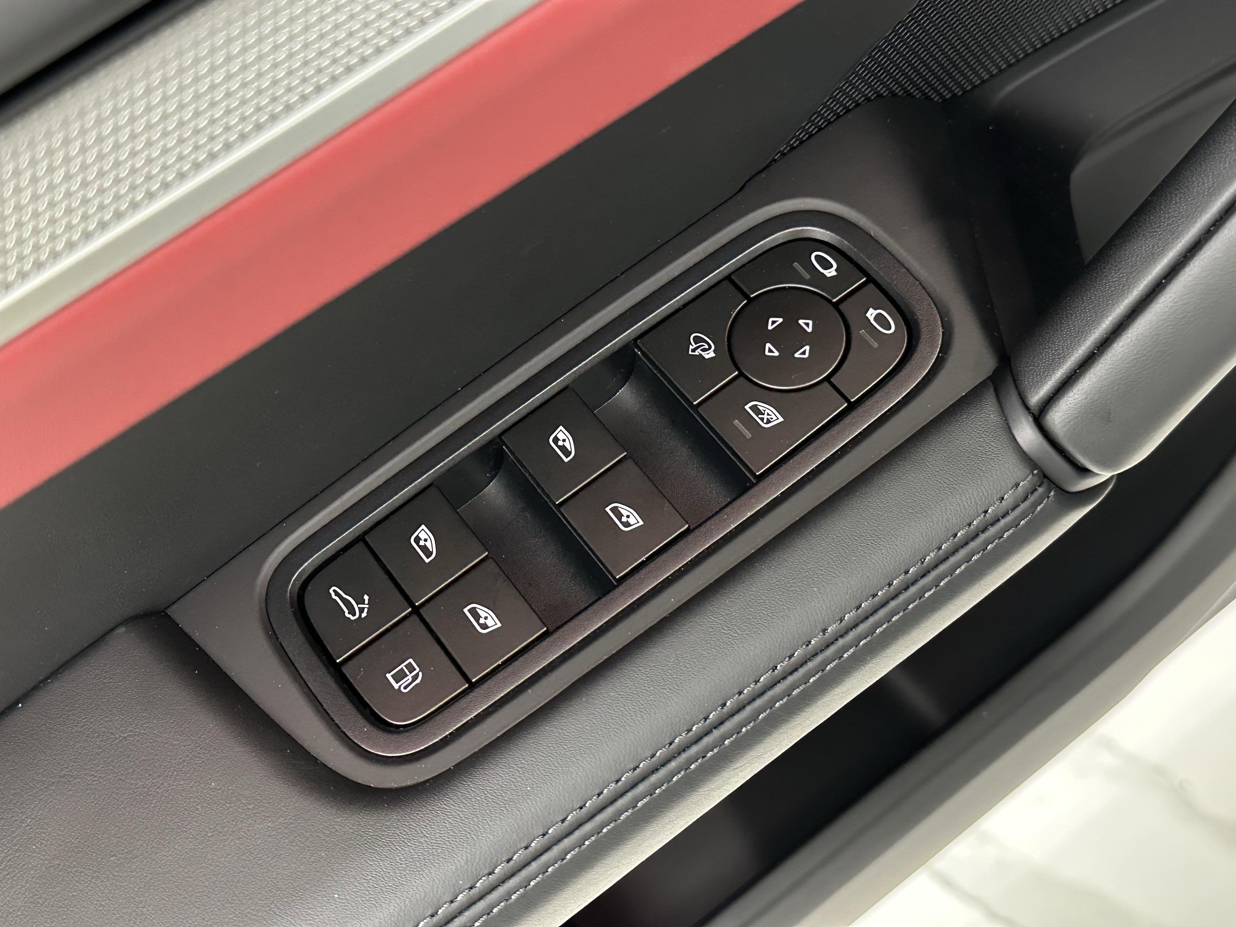 2025 Porsche Cayenne E-Hybrid