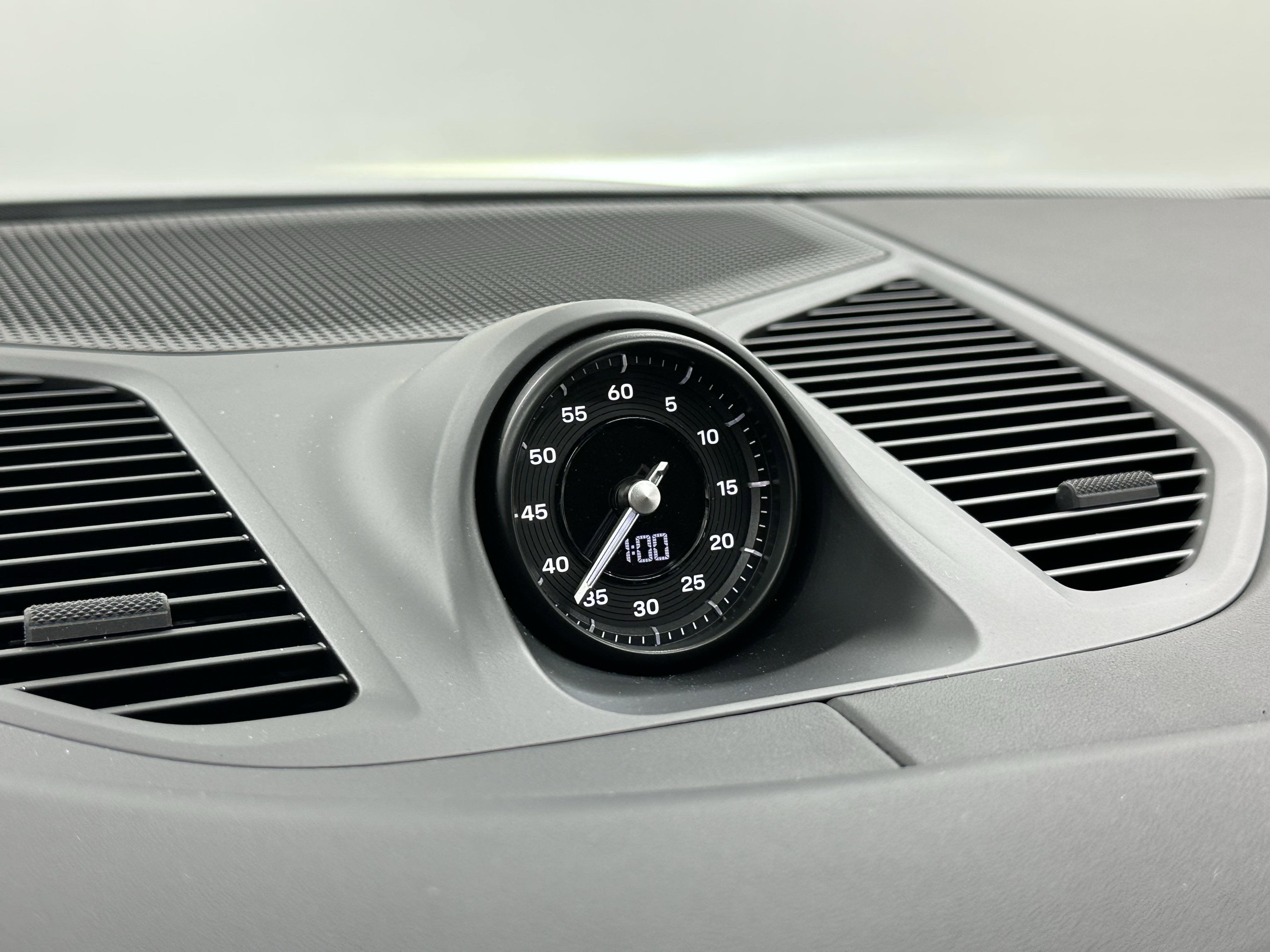 2025 Porsche Cayenne E-Hybrid