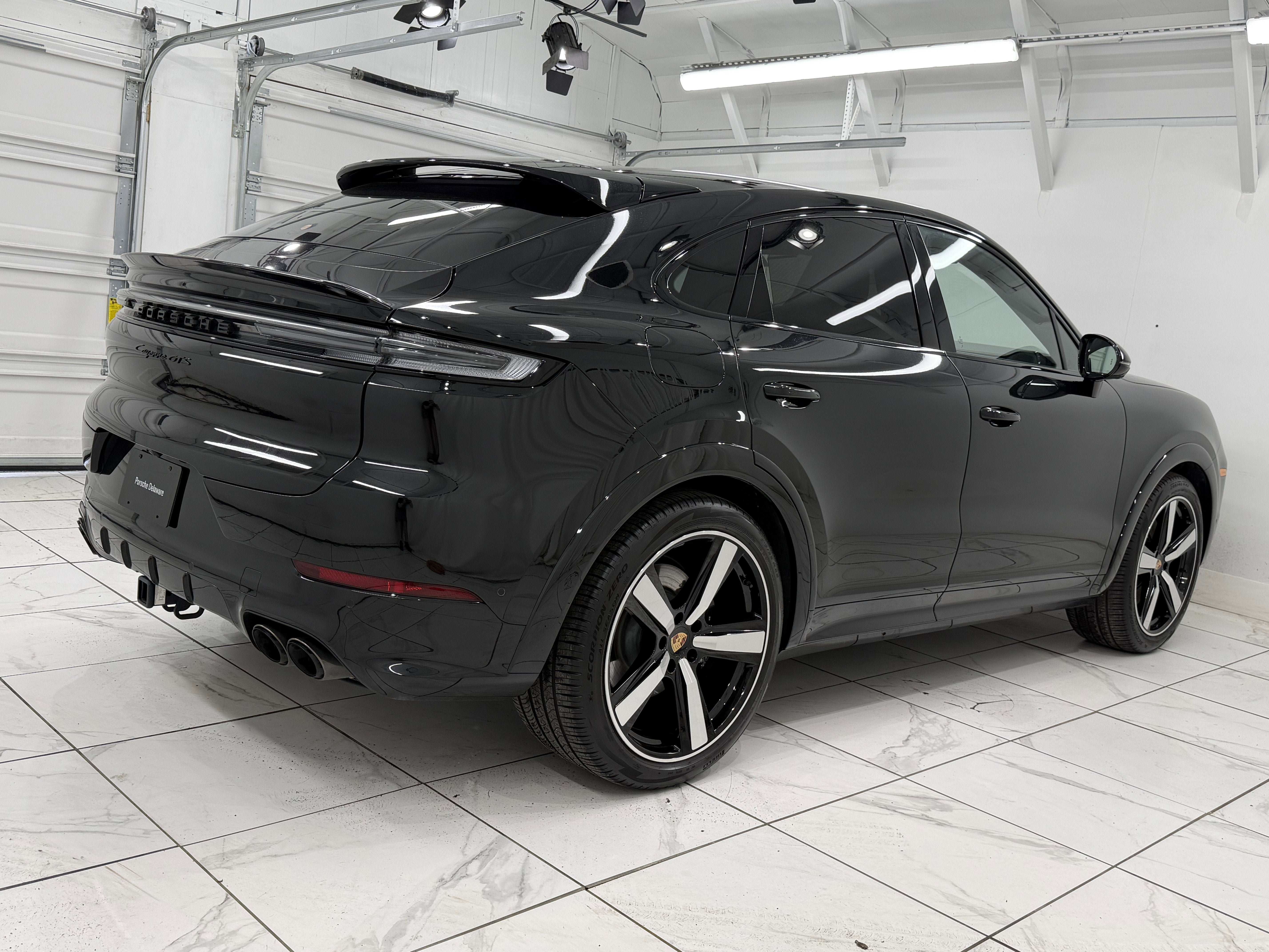 2025 Porsche Cayenne GTS