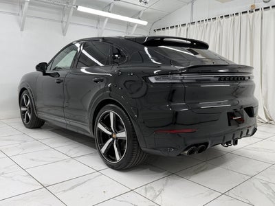 2025 Porsche Cayenne GTS