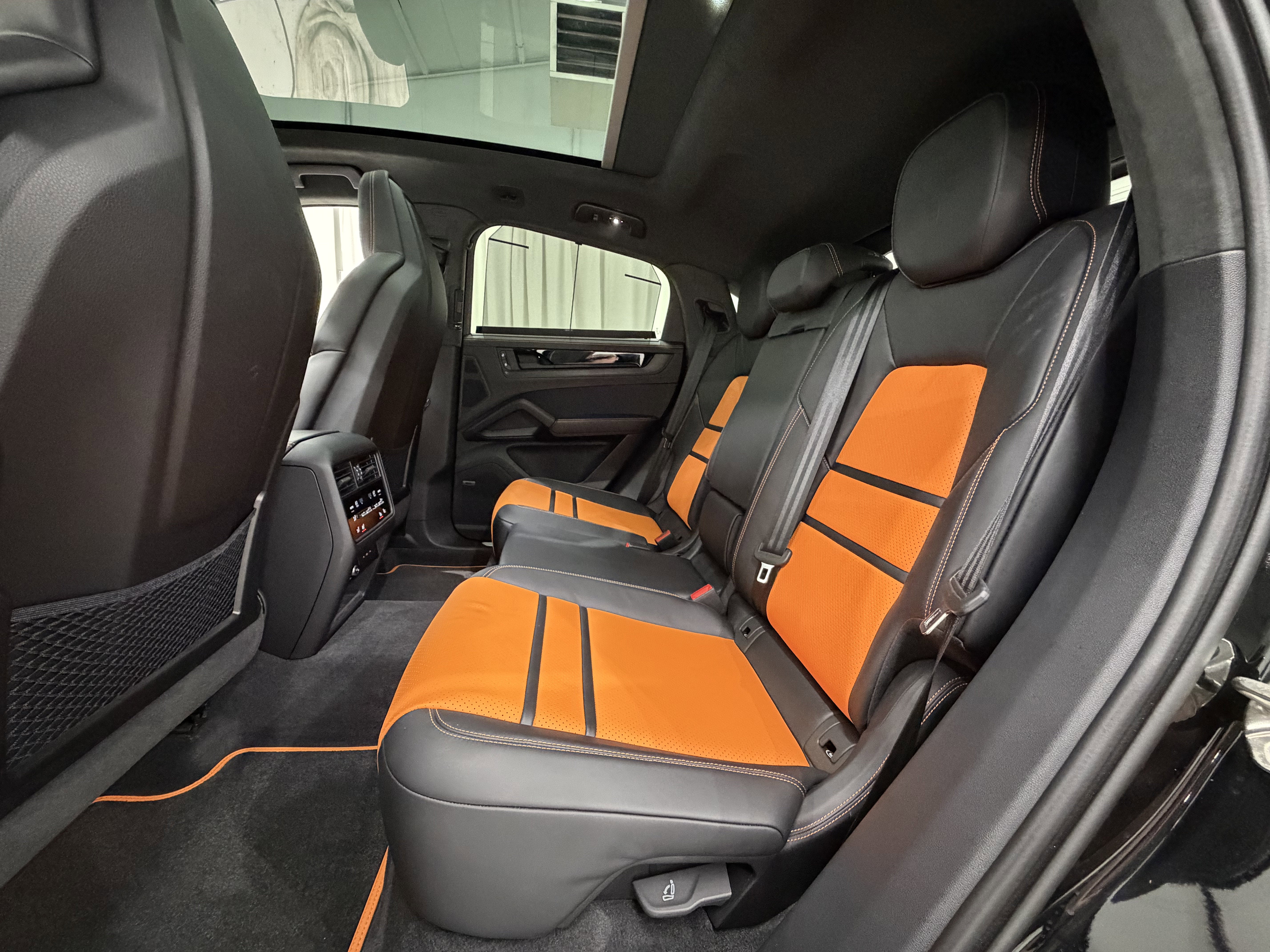 2025 Porsche Cayenne GTS