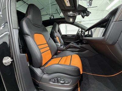 2025 Porsche Cayenne GTS