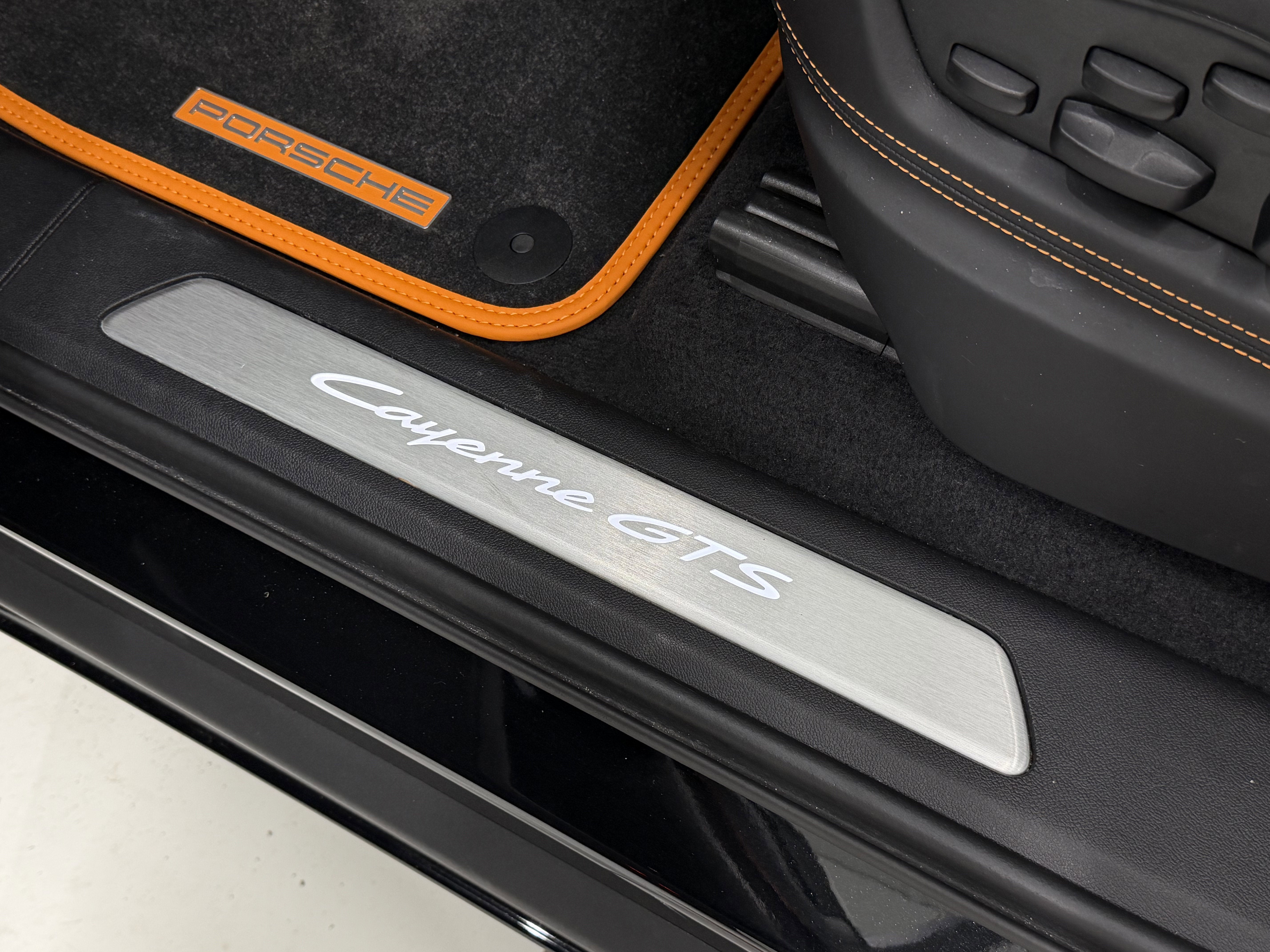 2025 Porsche Cayenne GTS