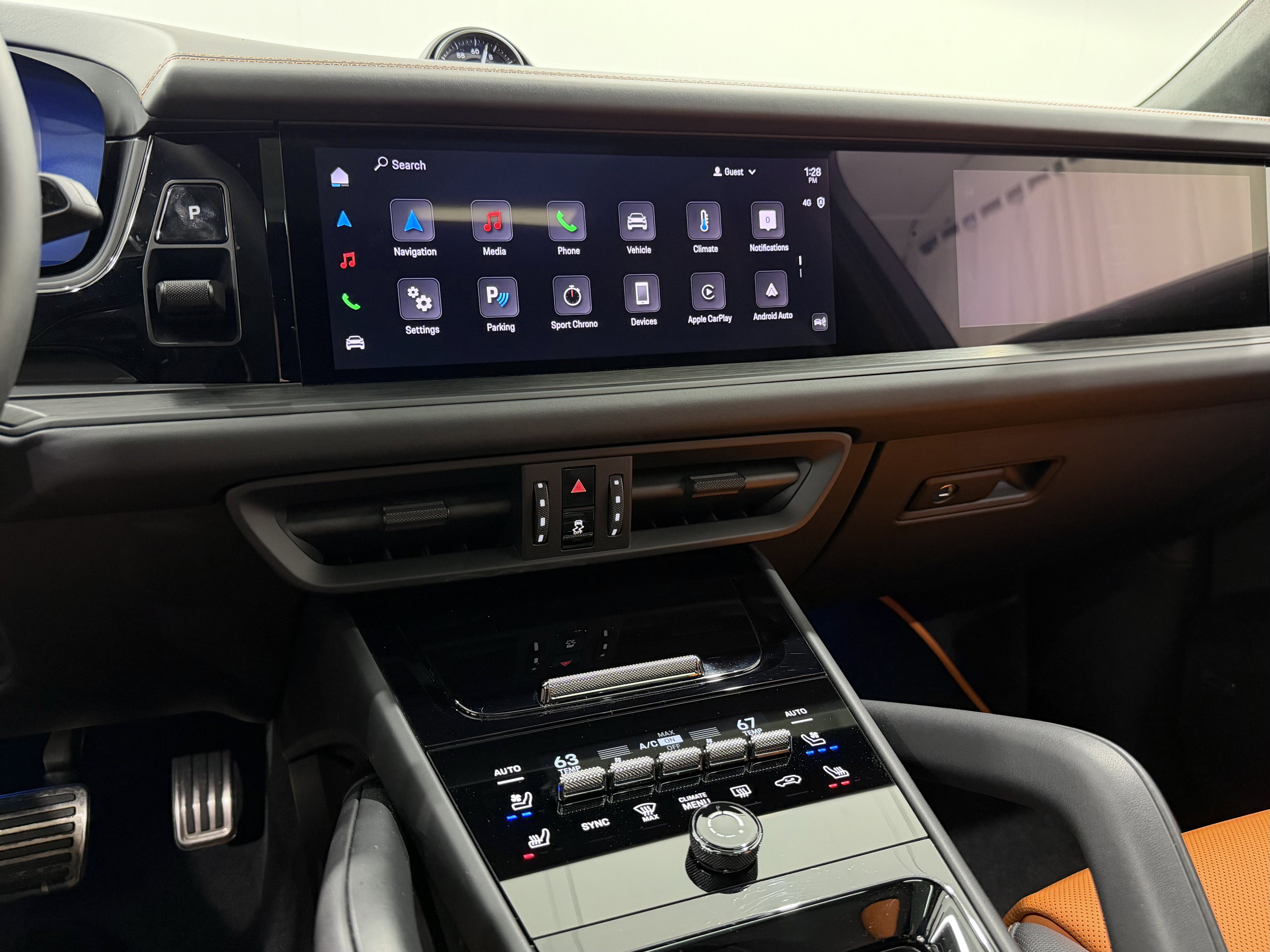 2025 Porsche Cayenne GTS