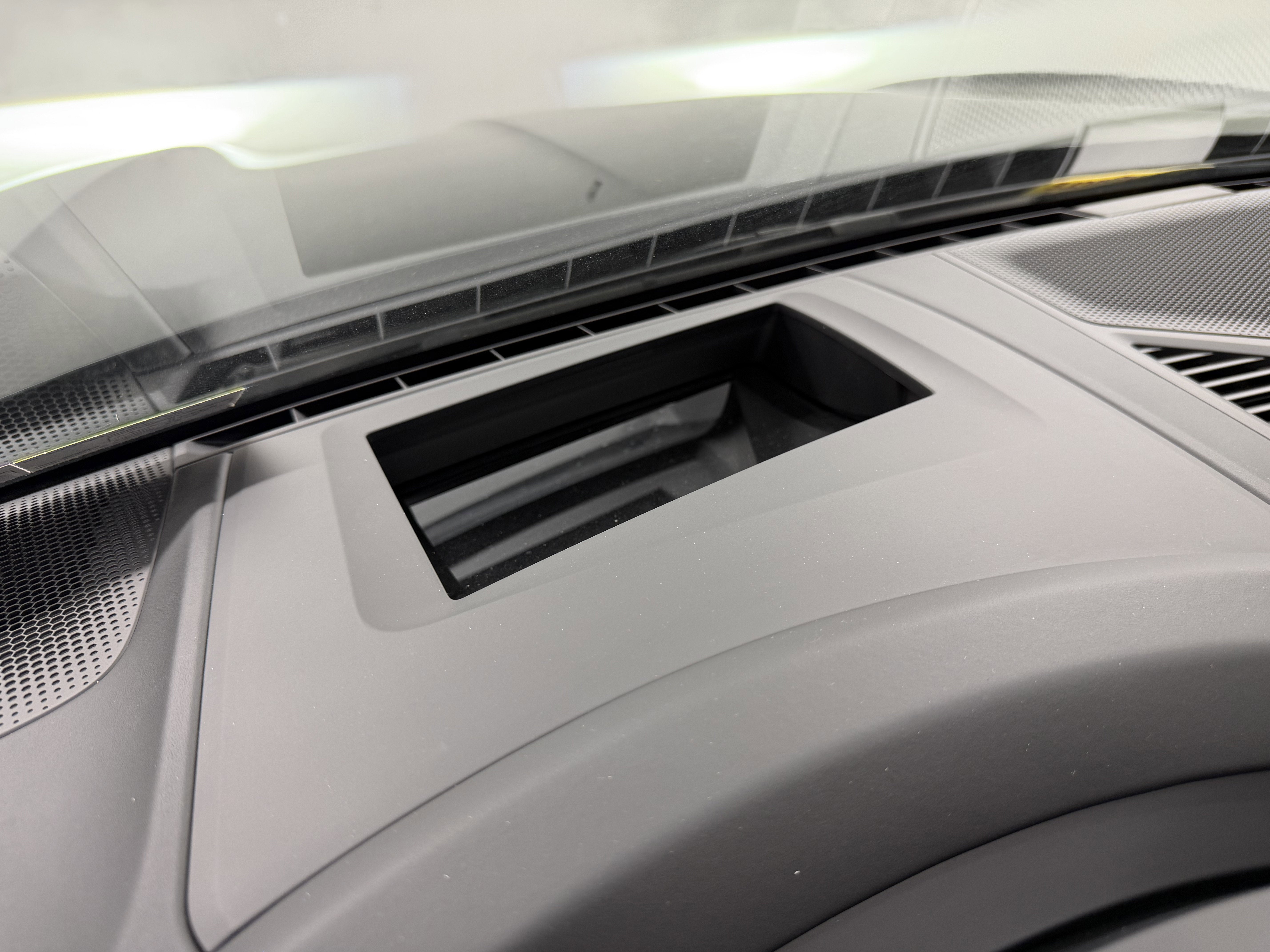 2025 Porsche Cayenne GTS