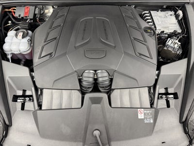 2025 Porsche Cayenne GTS