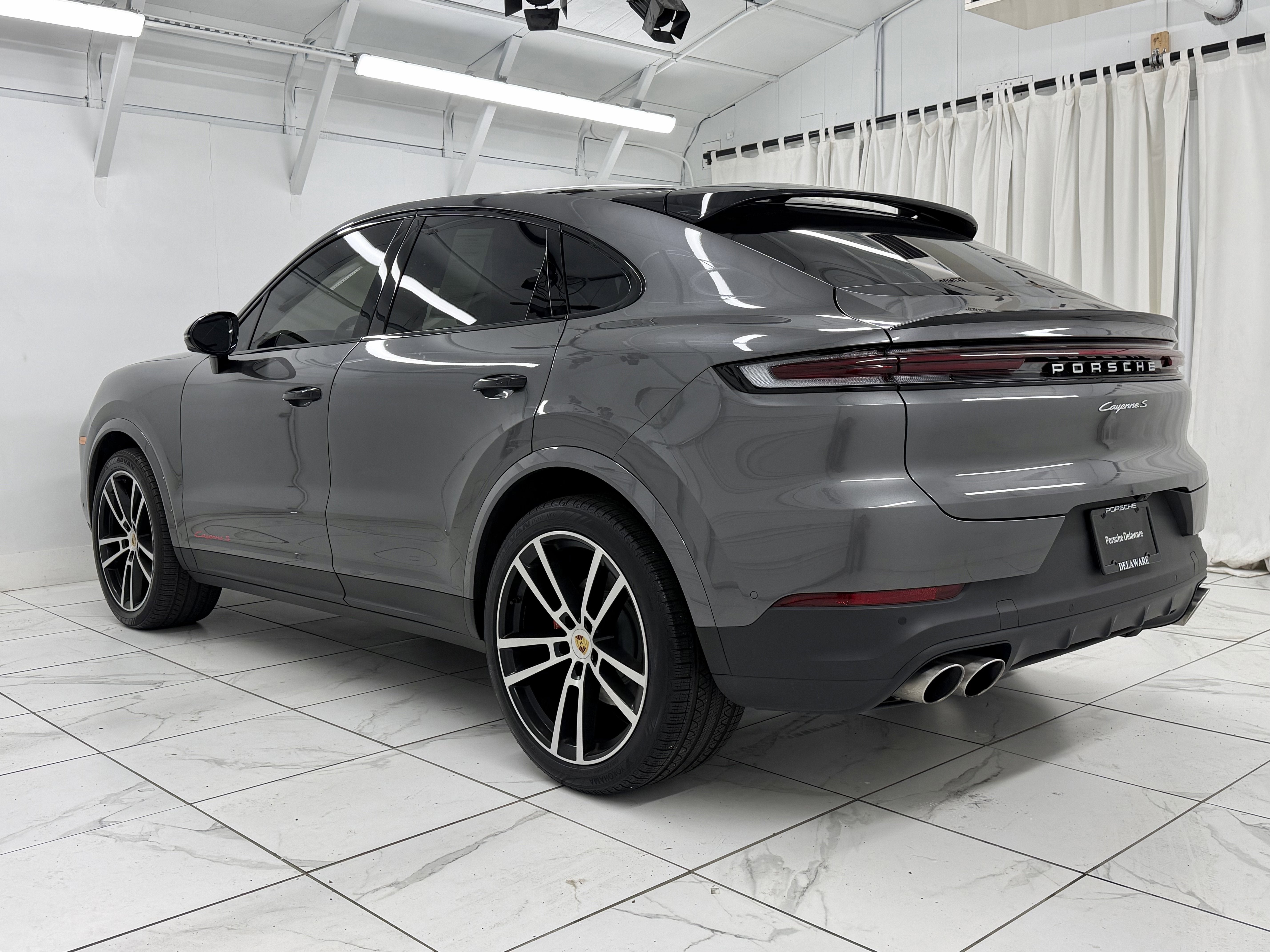 2024 Porsche Cayenne S