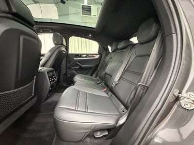 2024 Porsche Cayenne S