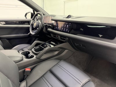 2024 Porsche Cayenne S