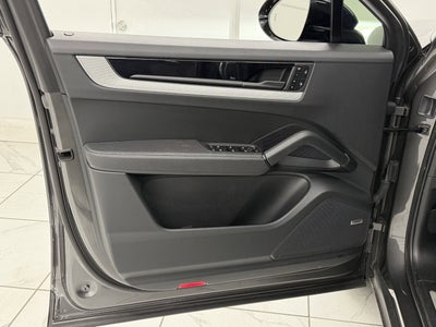 2024 Porsche Cayenne S