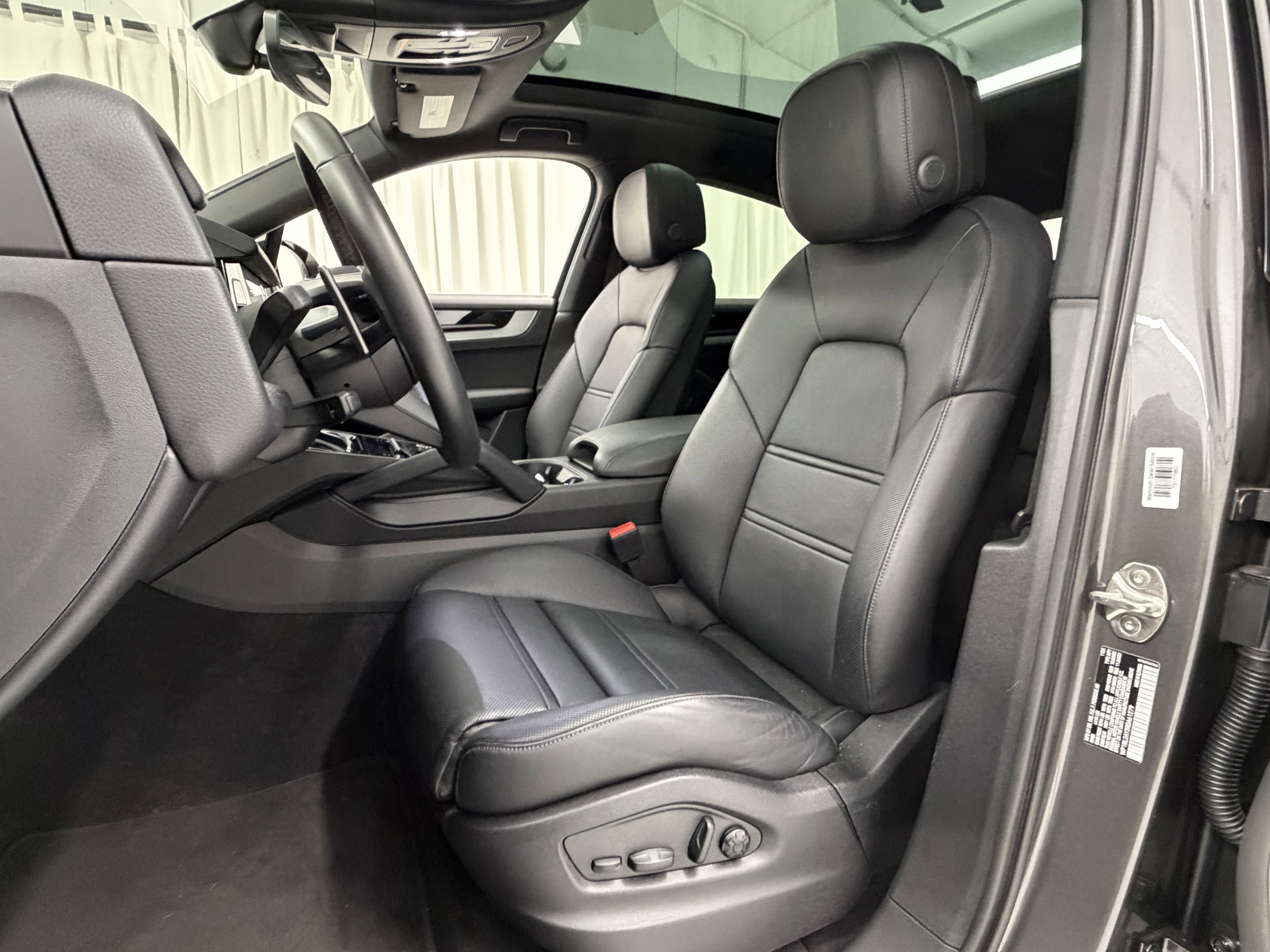 2024 Porsche Cayenne S