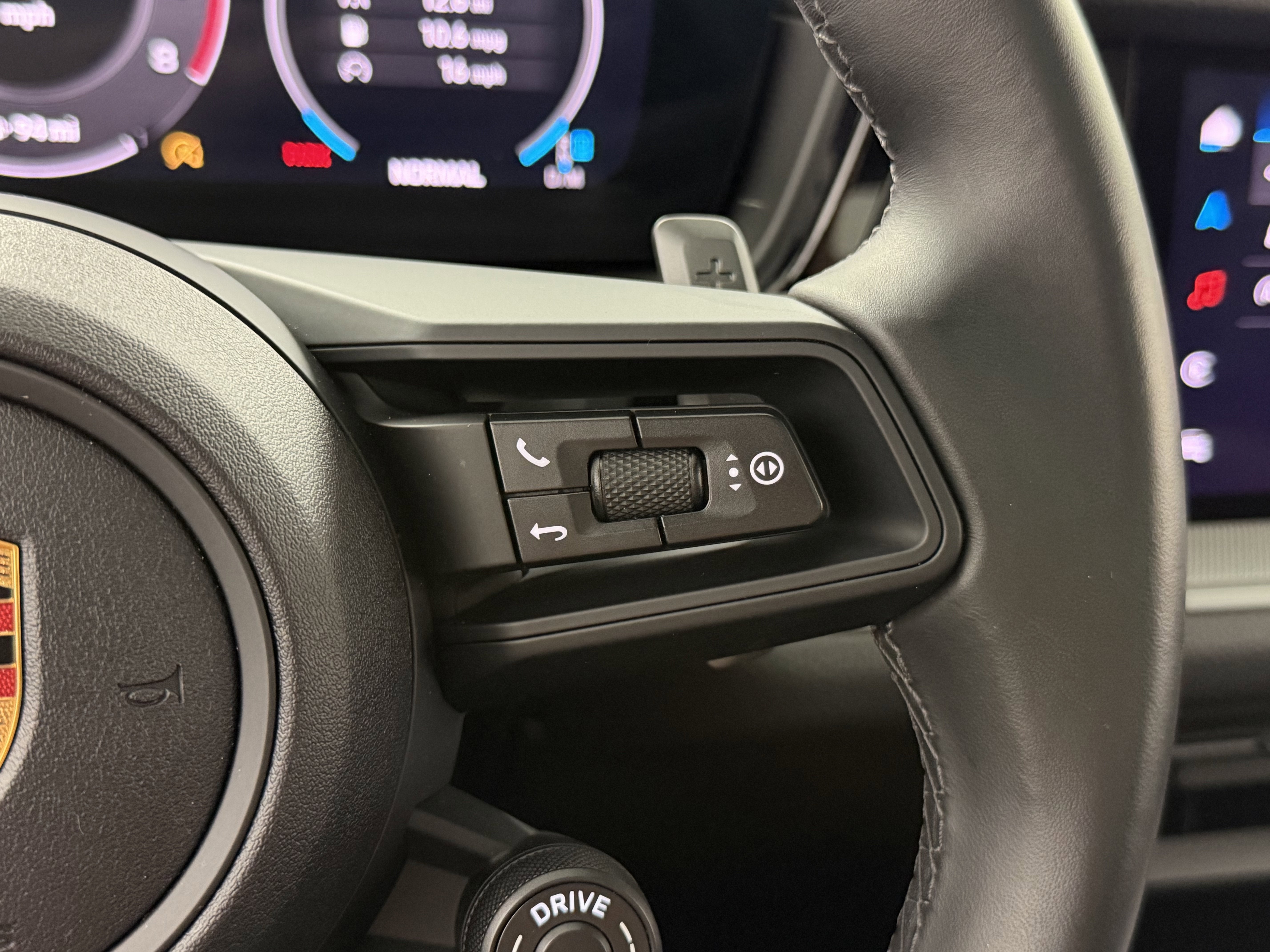 2024 Porsche Cayenne S