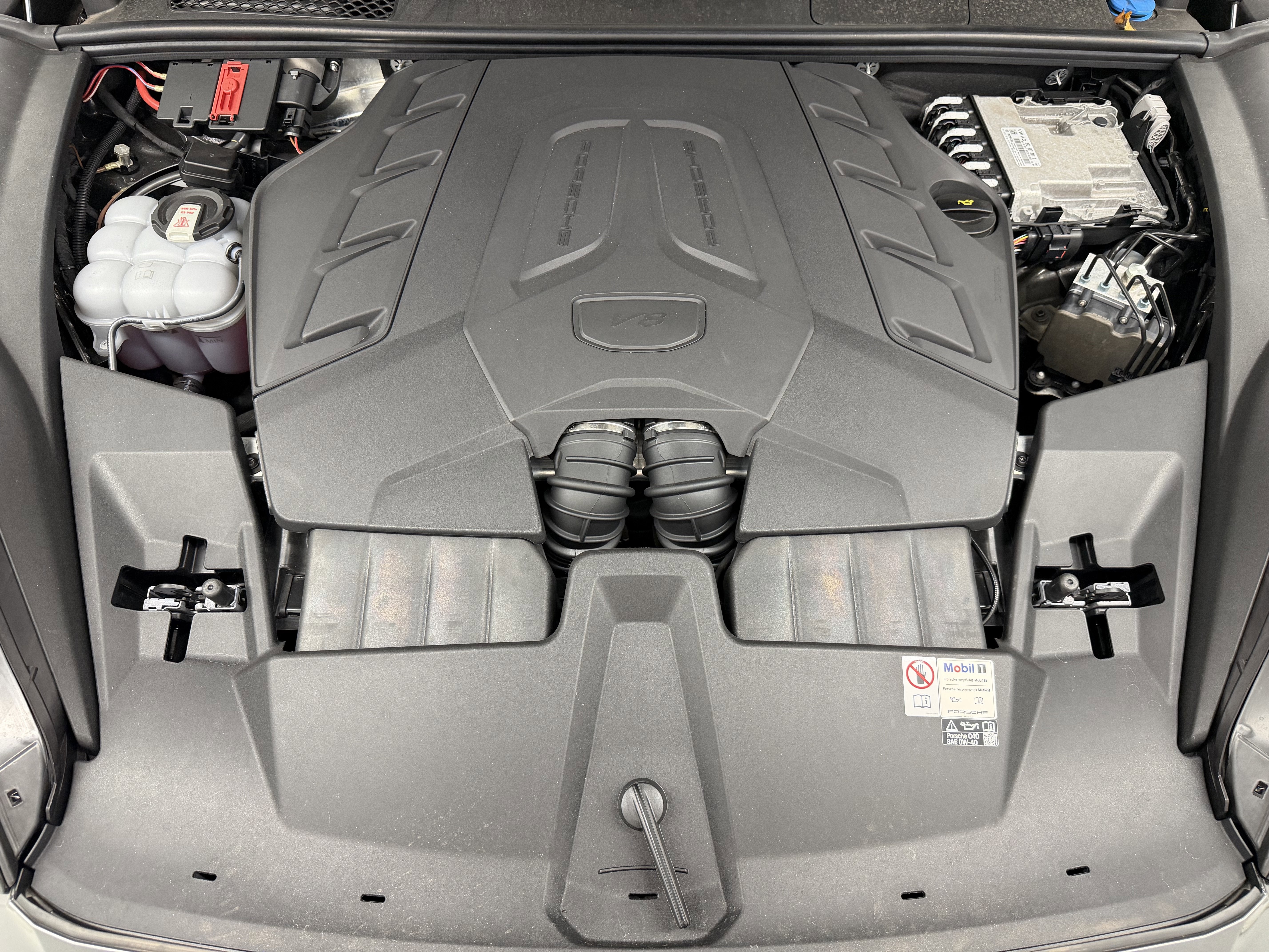 2024 Porsche Cayenne S