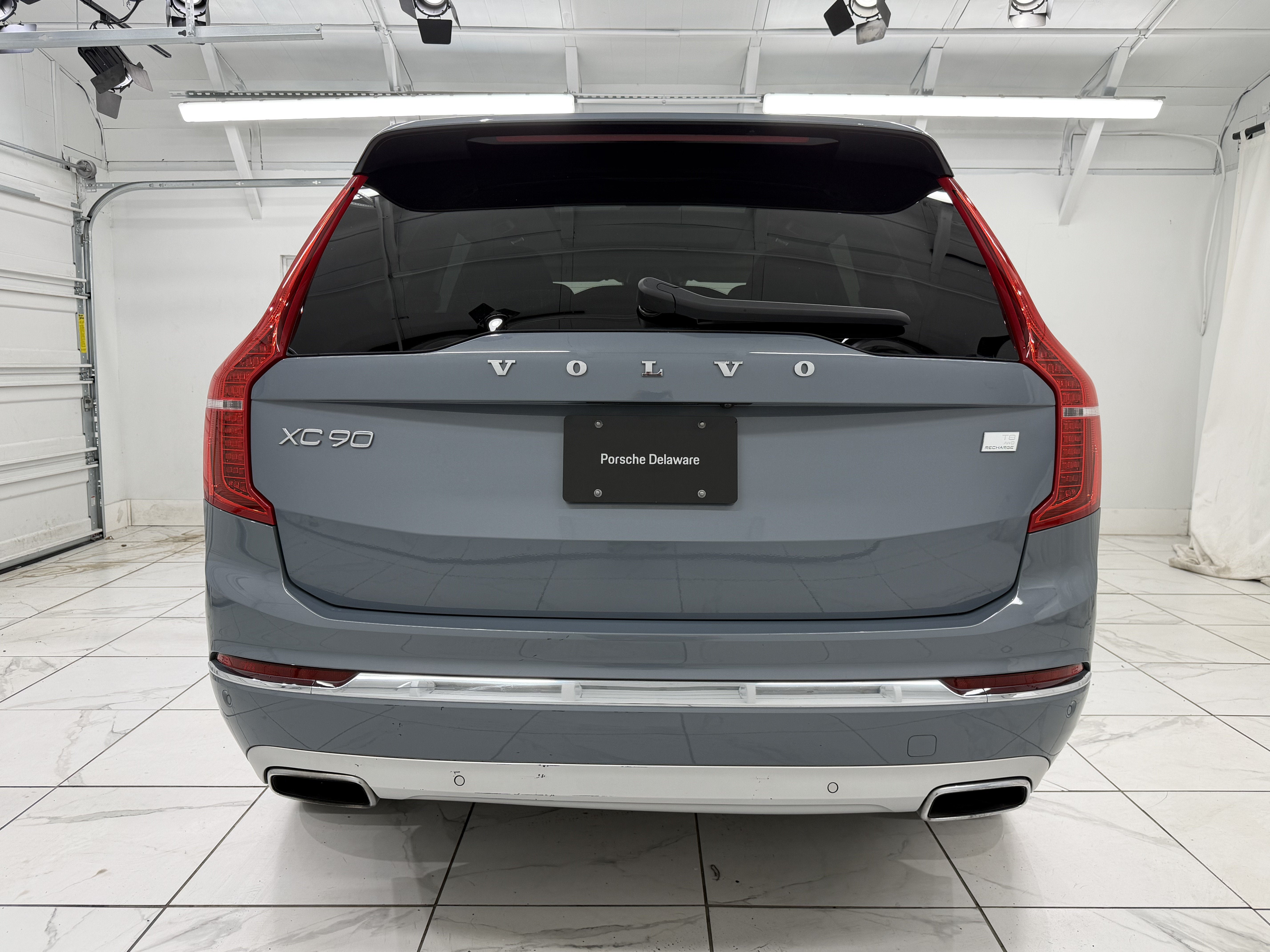 2021 Volvo XC90 T8 Inscription 6 Passenger