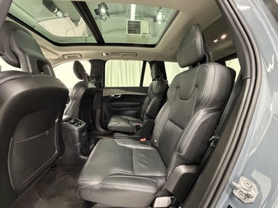 2021 Volvo XC90 T8 Inscription 6 Passenger