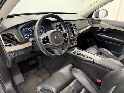 2021 Volvo XC90 T8 Inscription 6 Passenger