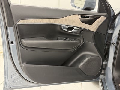 2021 Volvo XC90 T8 Inscription 6 Passenger