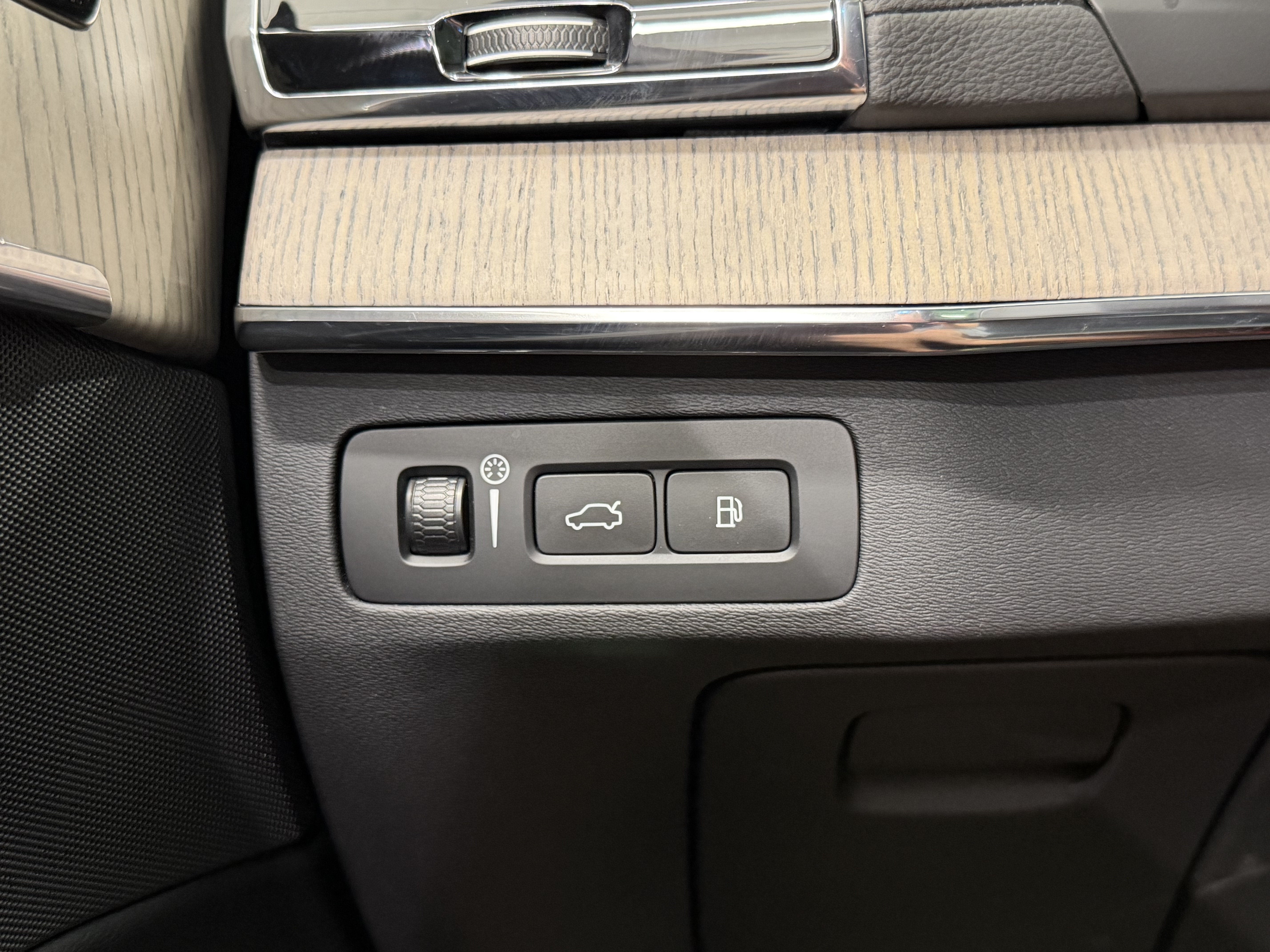 2021 Volvo XC90 T8 Inscription 6 Passenger
