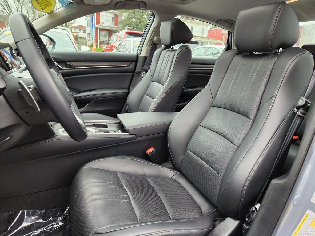 2022 Honda Accord Hybrid Touring