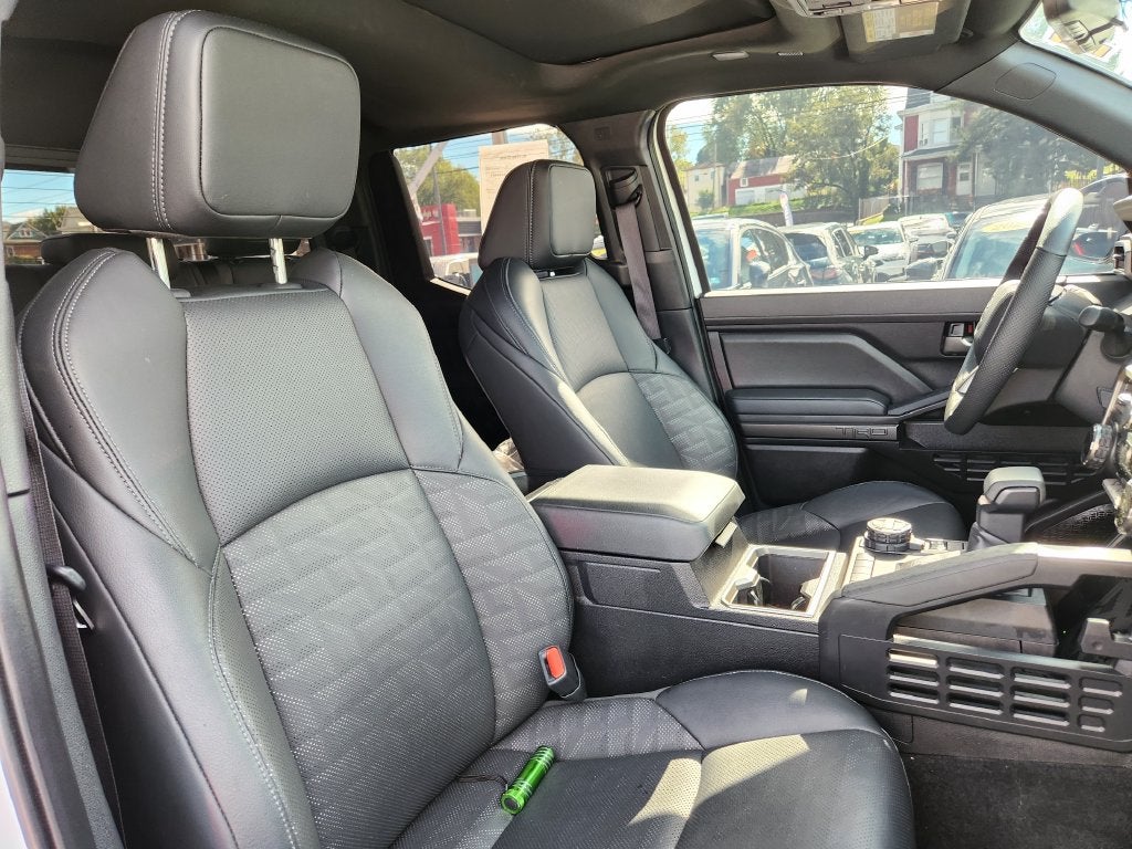 2026 Toyota Tacoma Hybrid TRD Off Road
