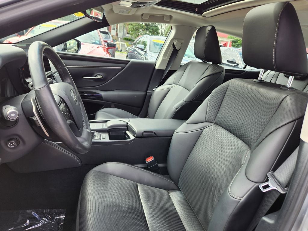 2022 Lexus ES 350