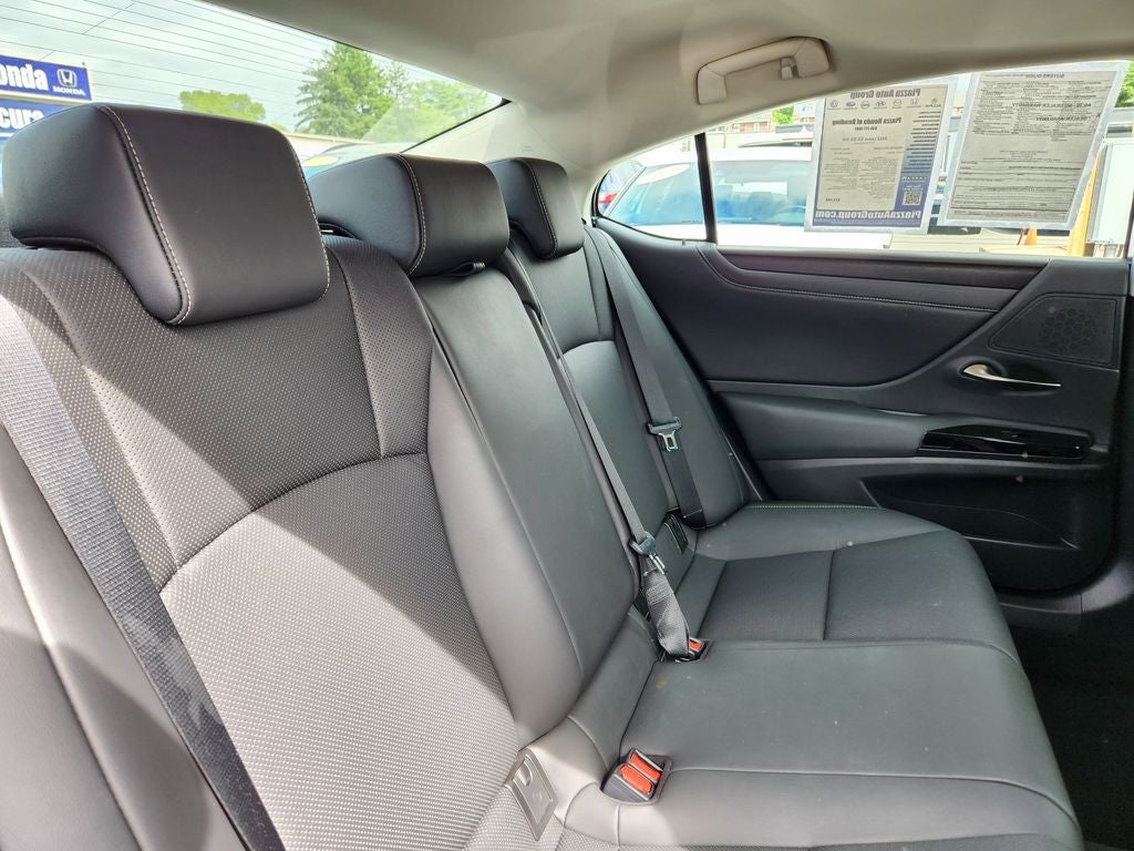 2022 Lexus ES 350
