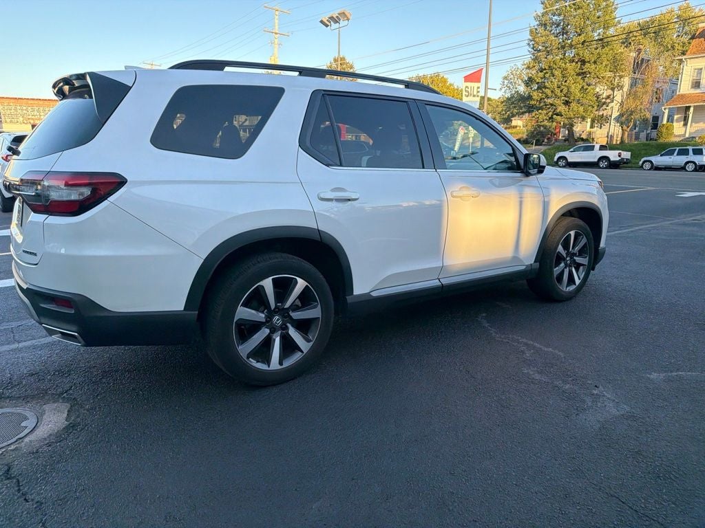 2025 Honda Pilot Touring