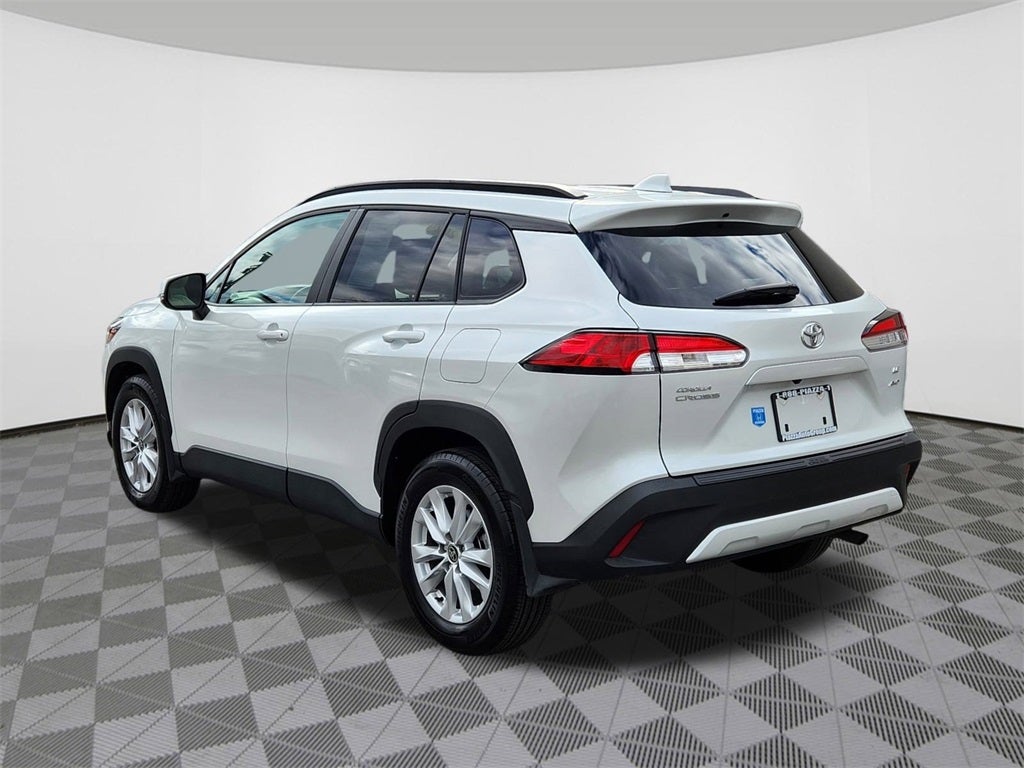 2024 Toyota Corolla Cross LE