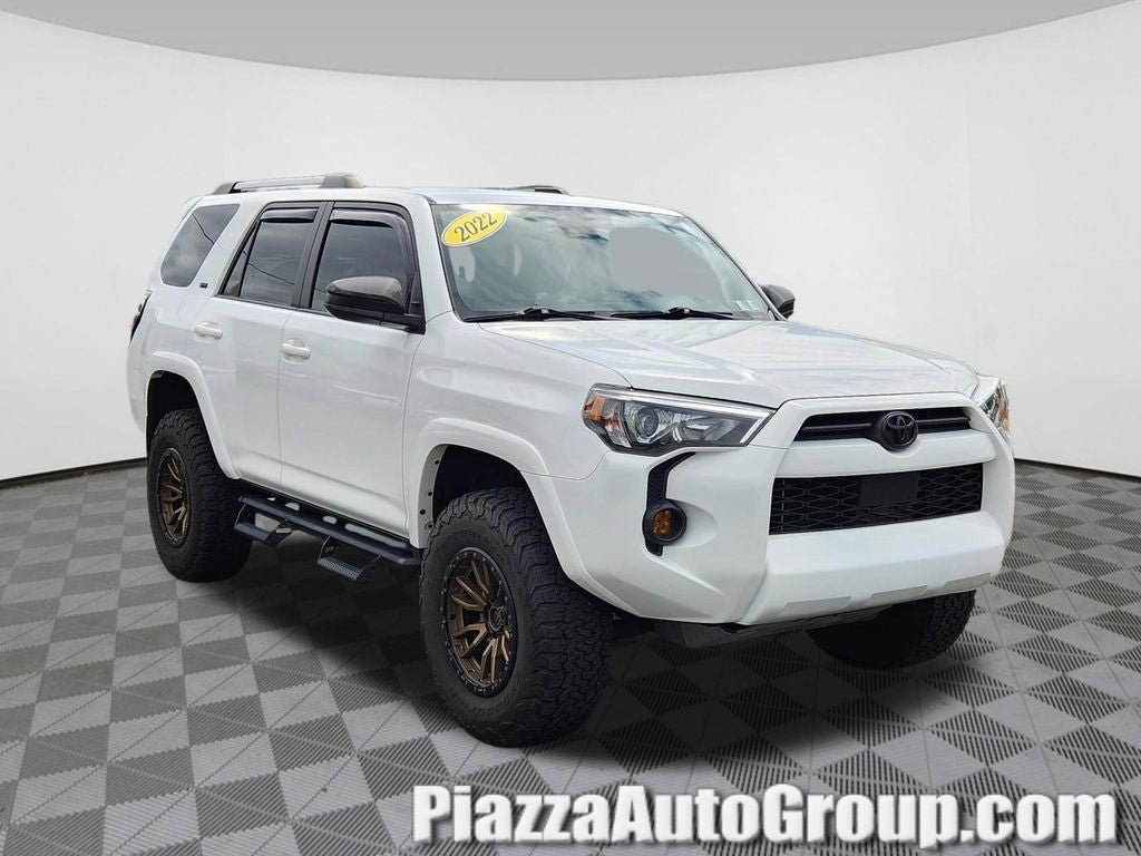 2022 Toyota 4Runner SR5