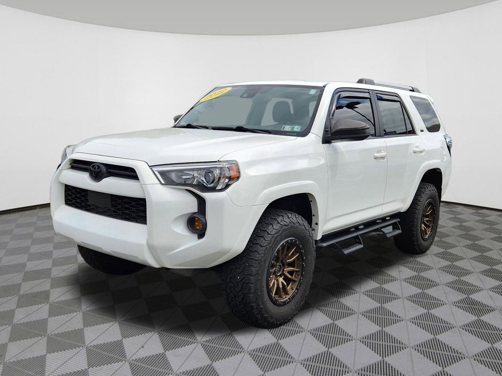 2022 Toyota 4Runner SR5