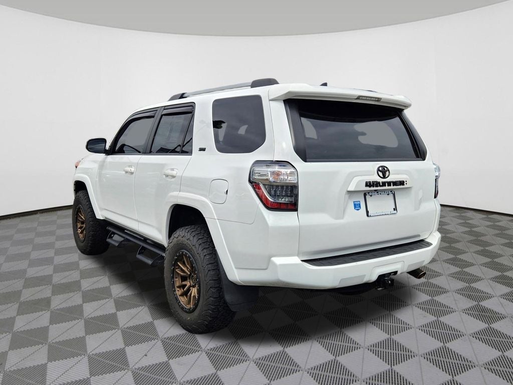 2022 Toyota 4Runner SR5