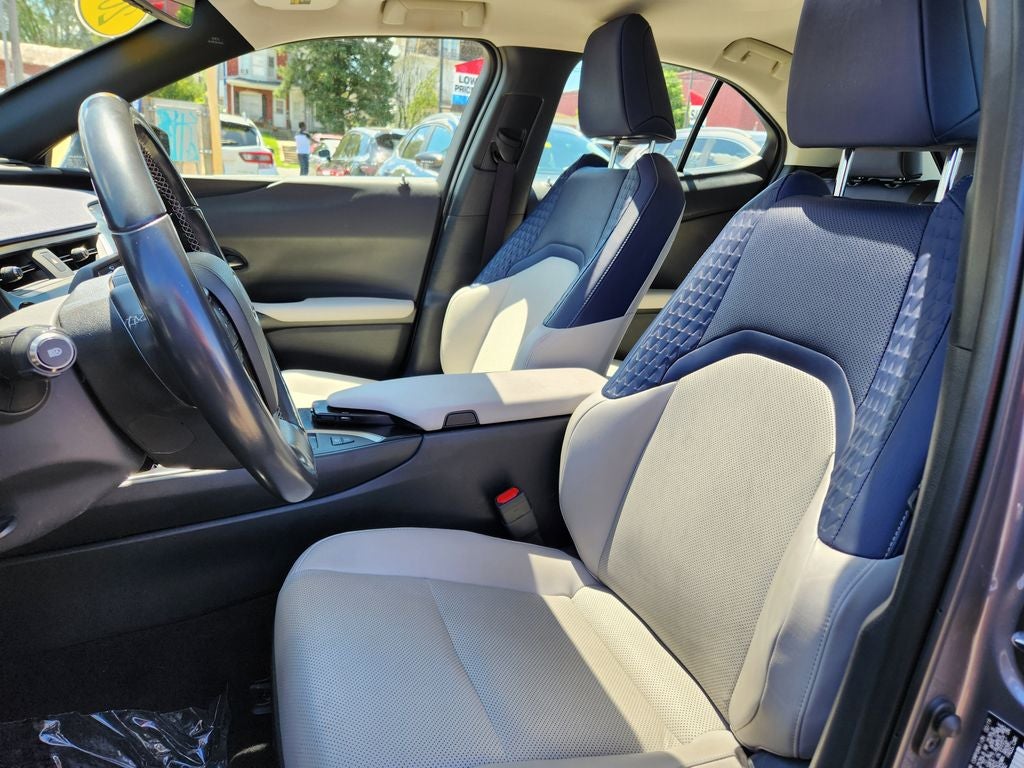 2019 Lexus UX 250h Base