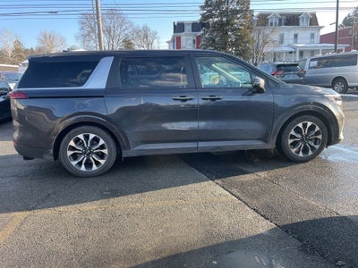 2024 Kia Carnival EX
