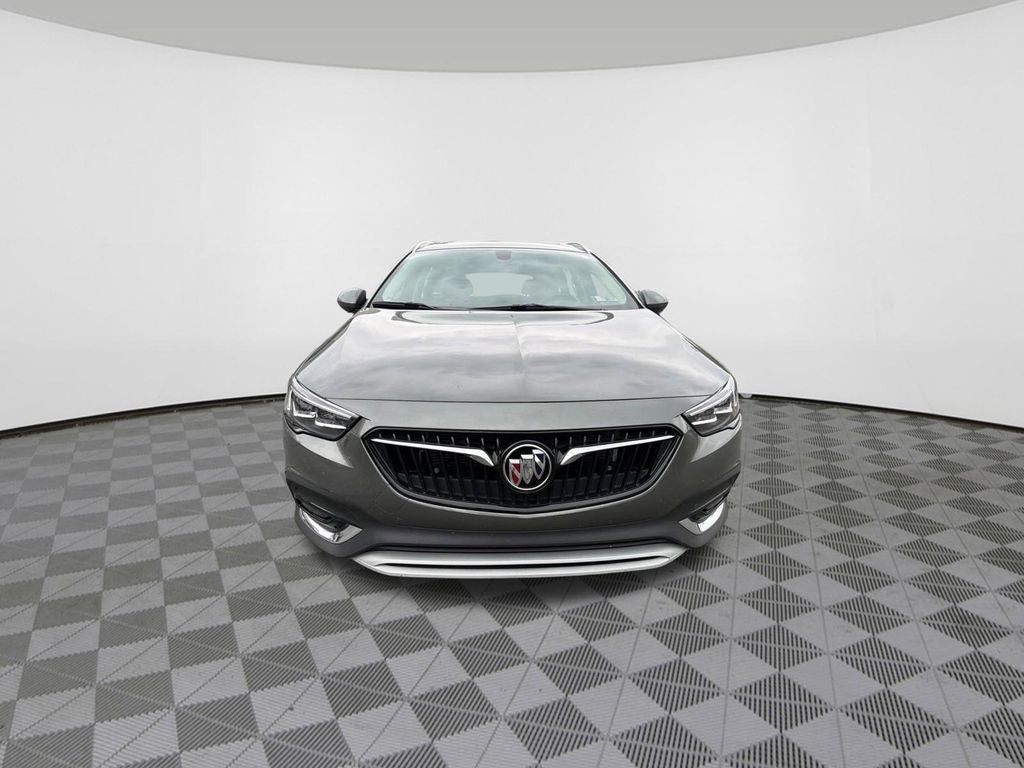 2018 Buick Regal TourX Essence