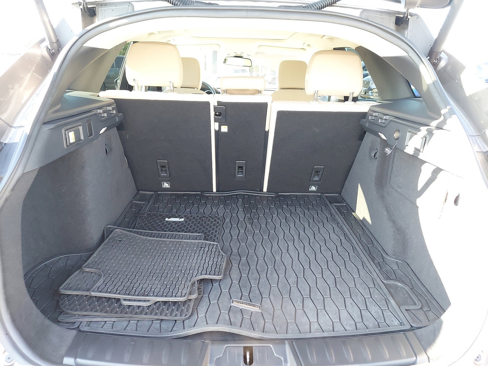 2017 Jaguar F-PACE 35t Prestige