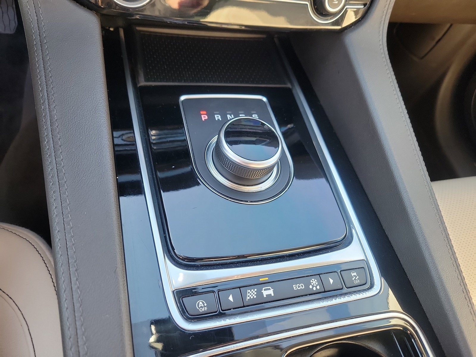 2020 Jaguar F-PACE 25t Prestige