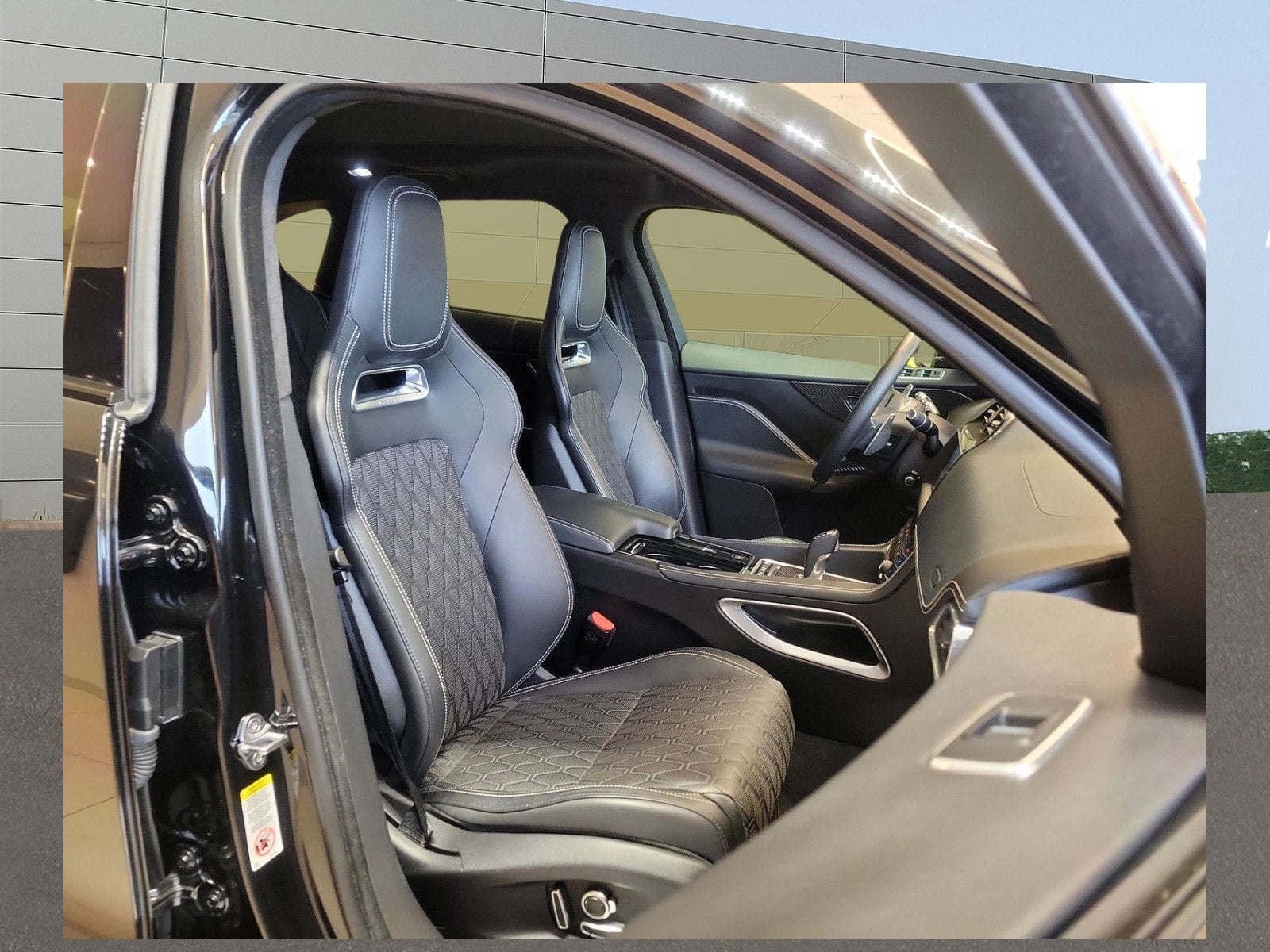 2020 Jaguar F-PACE SVR