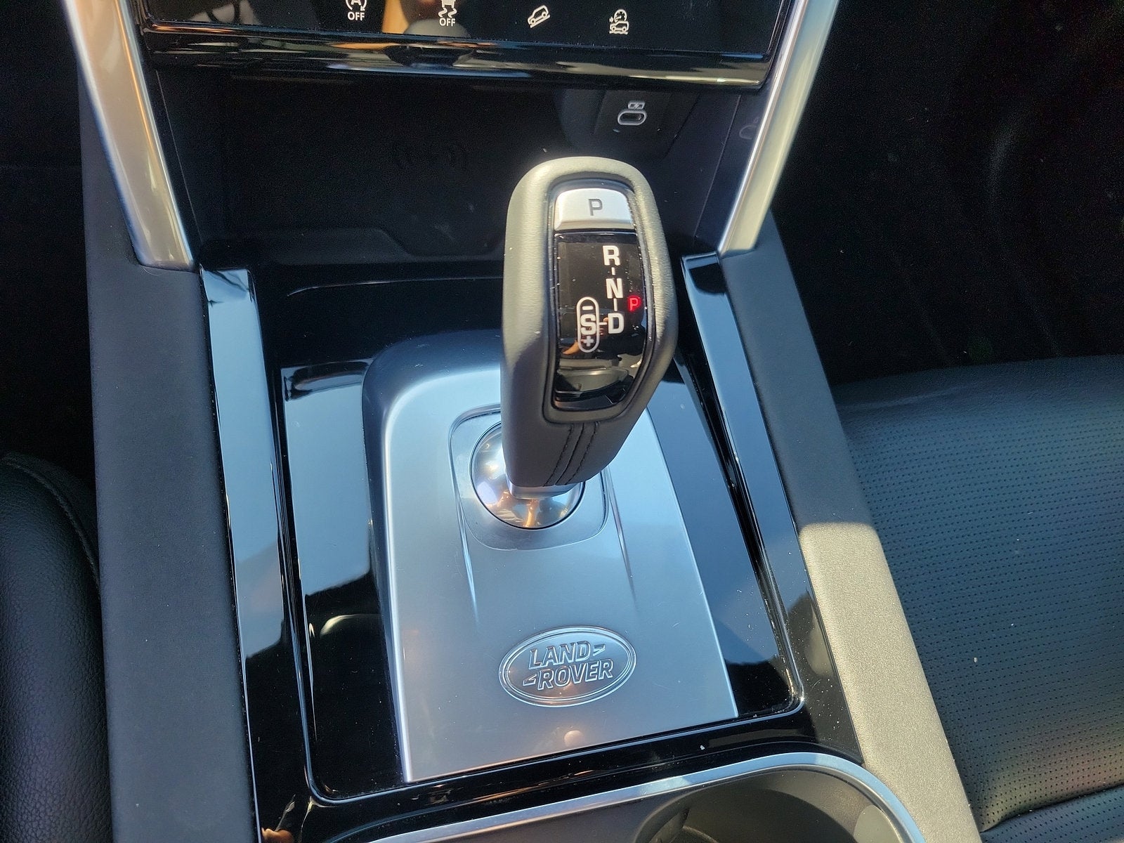 2022 Land Rover Discovery Sport SE