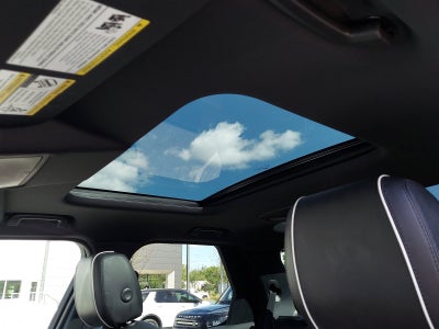 2020 Land Rover Discovery HSE