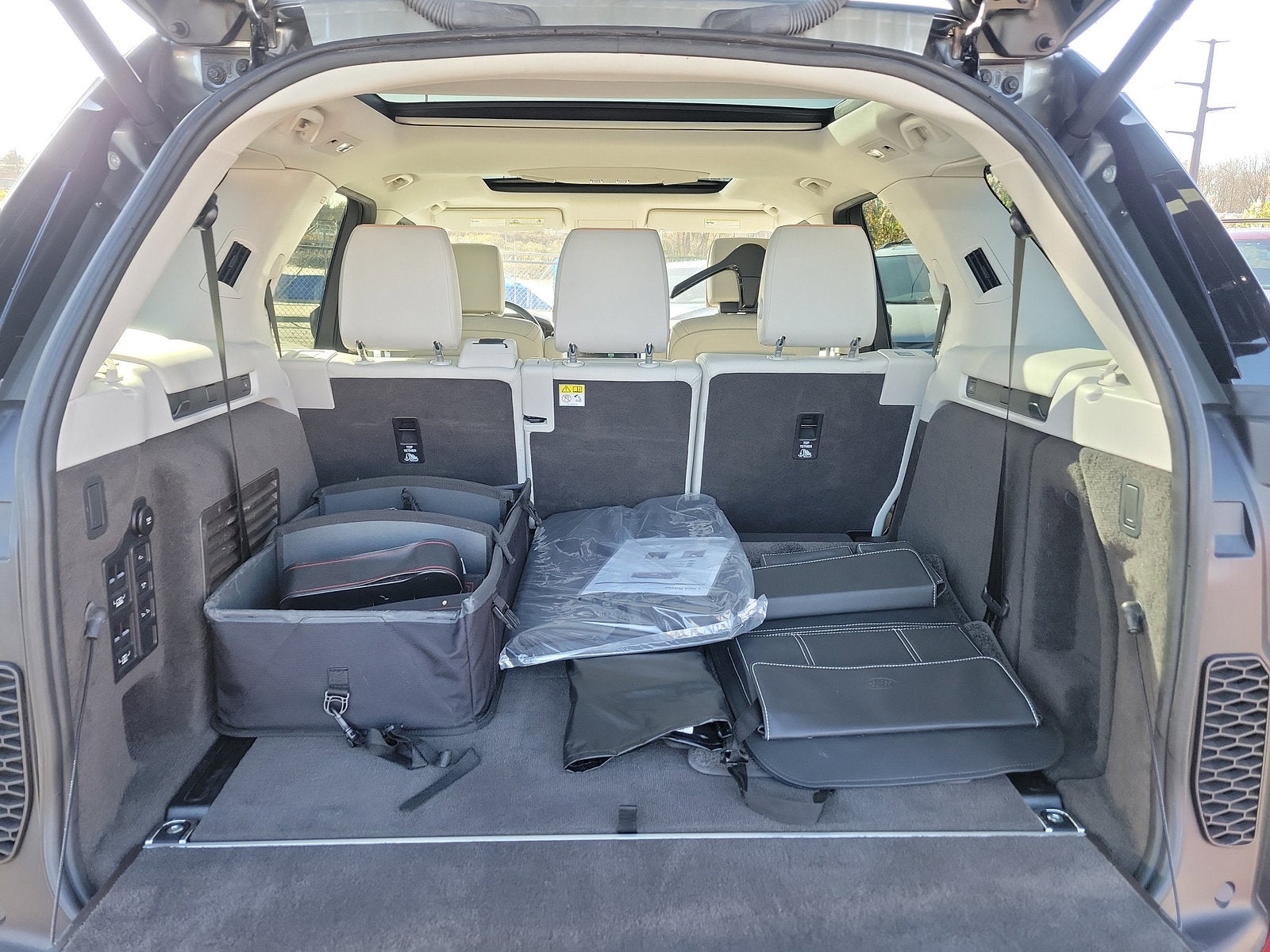 2020 Land Rover Discovery HSE Luxury