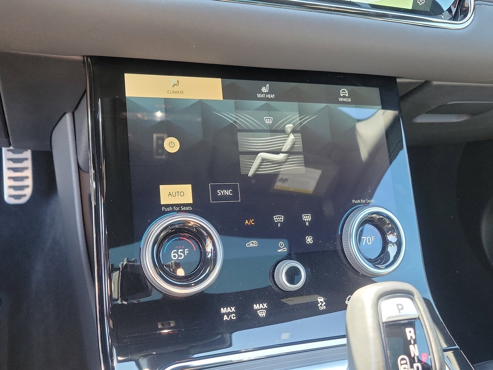 2022 Land Rover Range Rover Evoque R-Dynamic SE