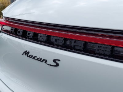 2021 Porsche Macan S