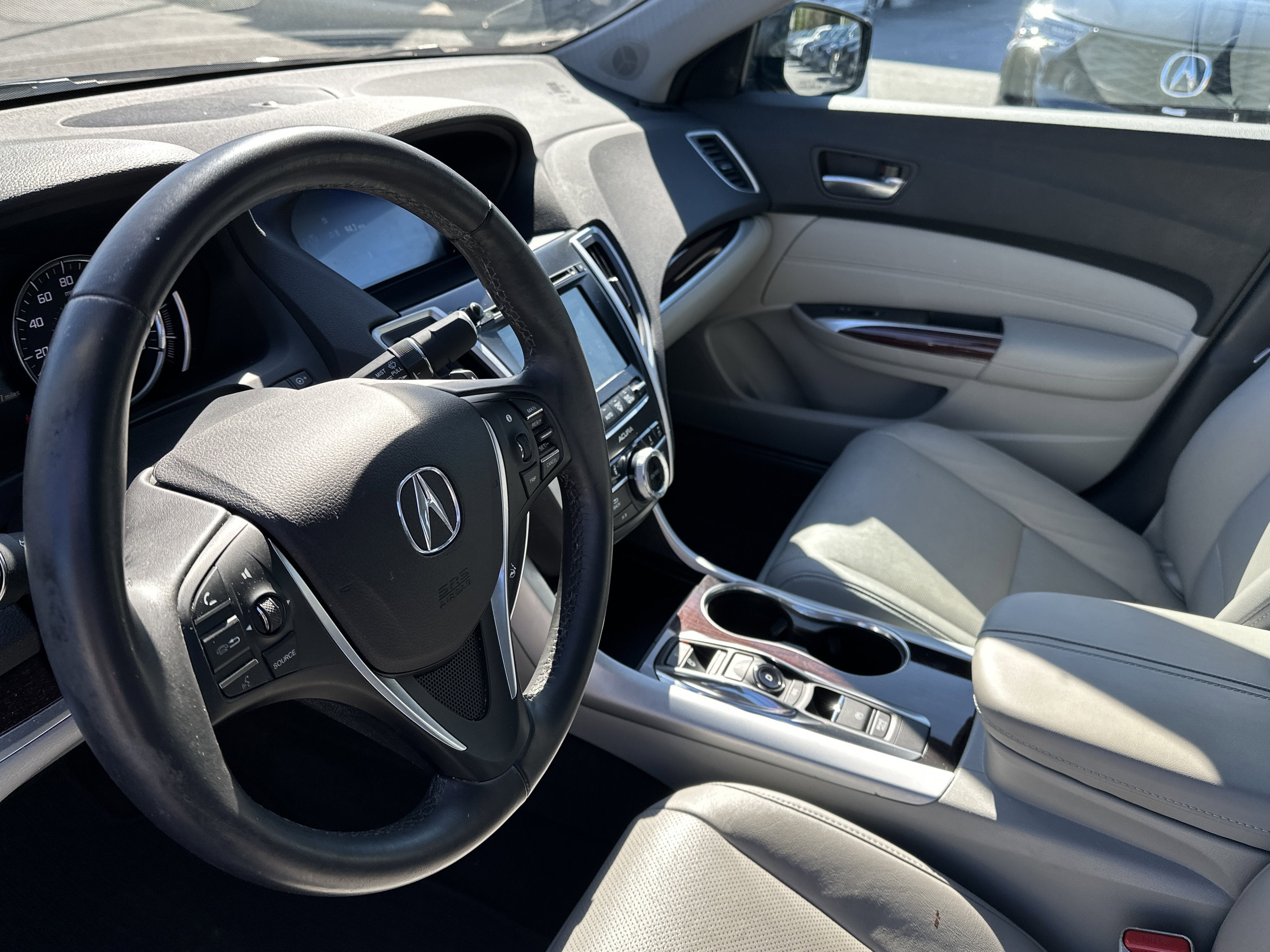 2017 Acura TLX V6 w/Technology Pkg