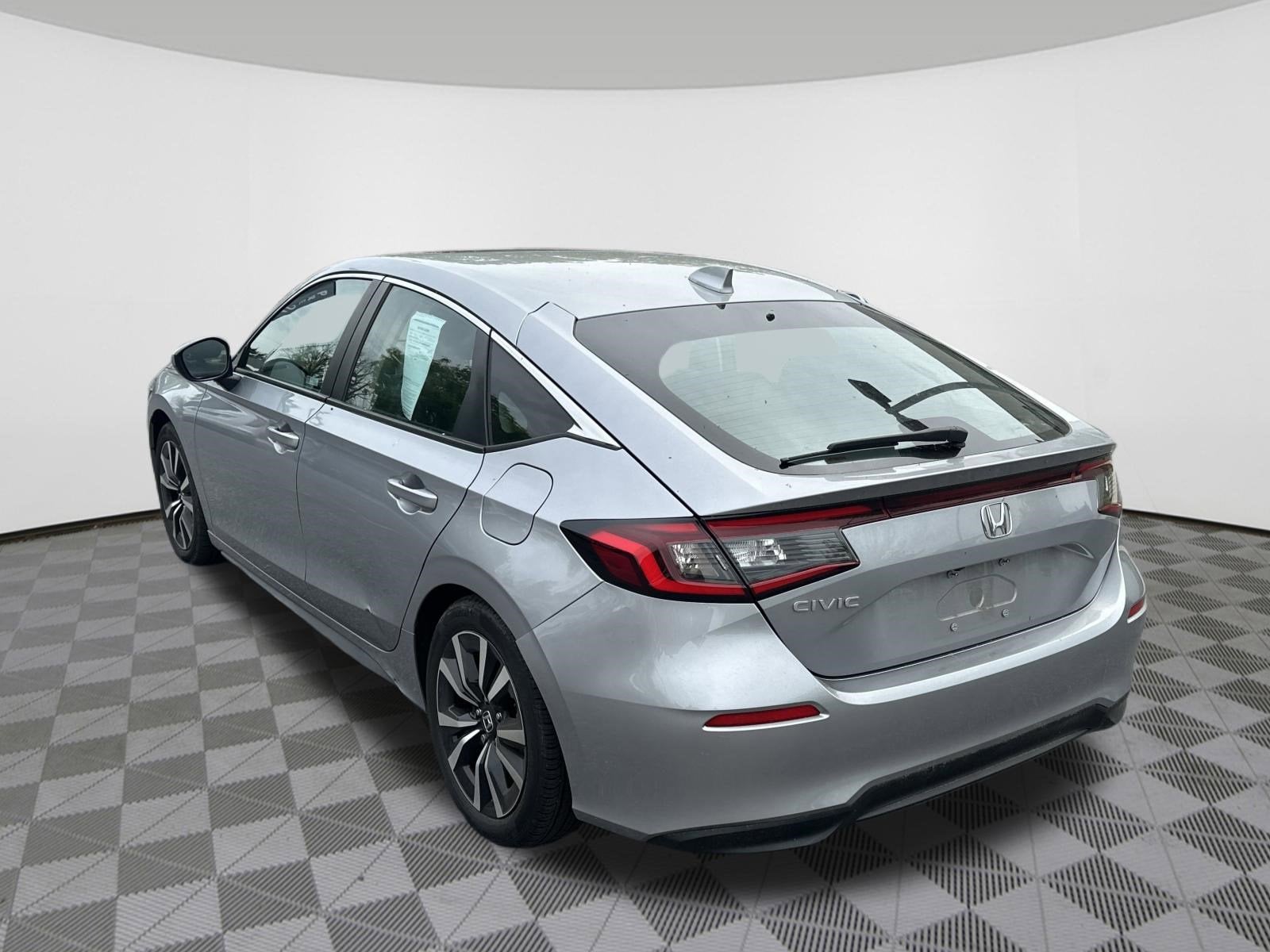 2024 Honda Civic Hatchback EX-L