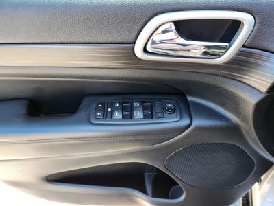 2020 Jeep Grand Cherokee Laredo E