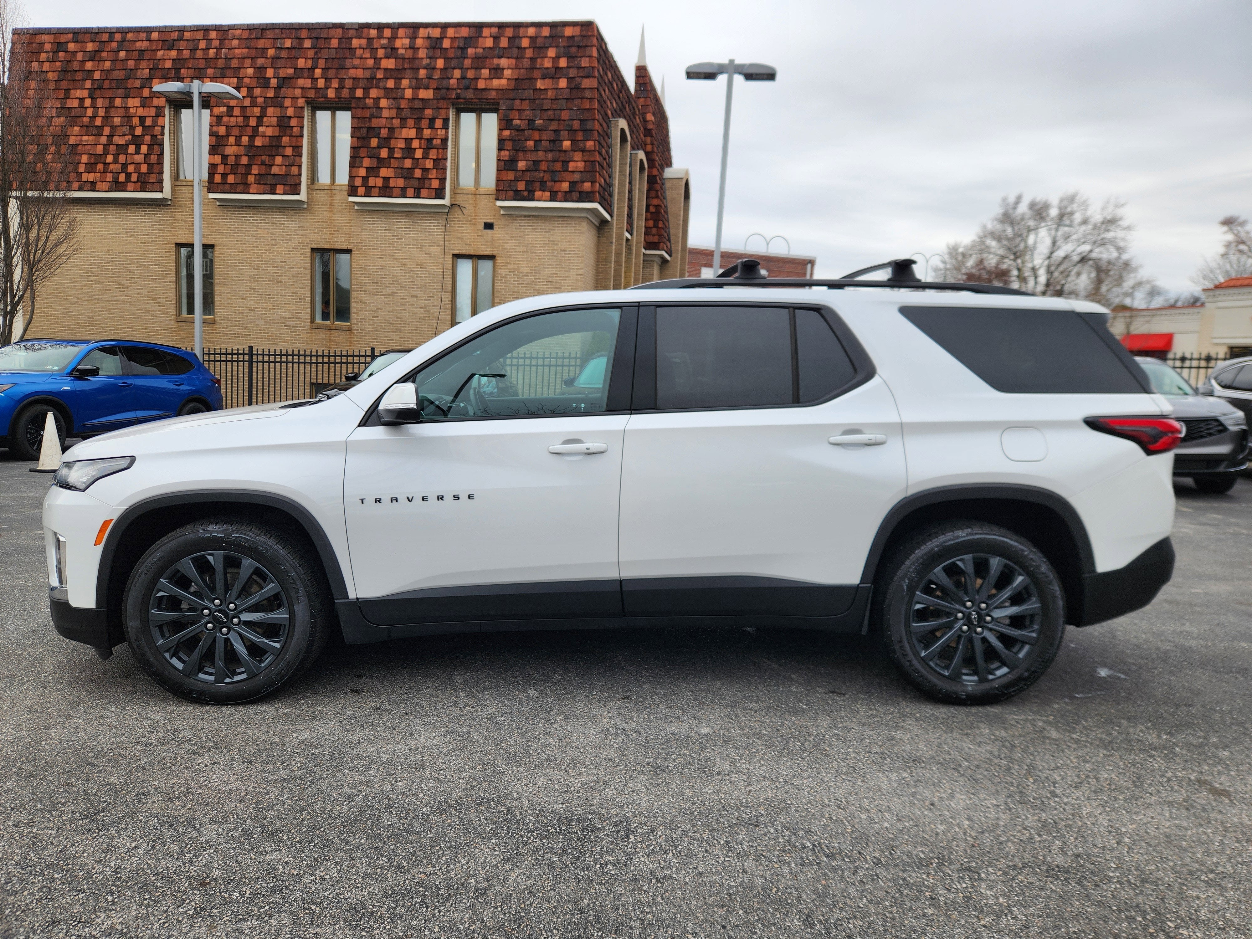 2023 Chevrolet Traverse RS