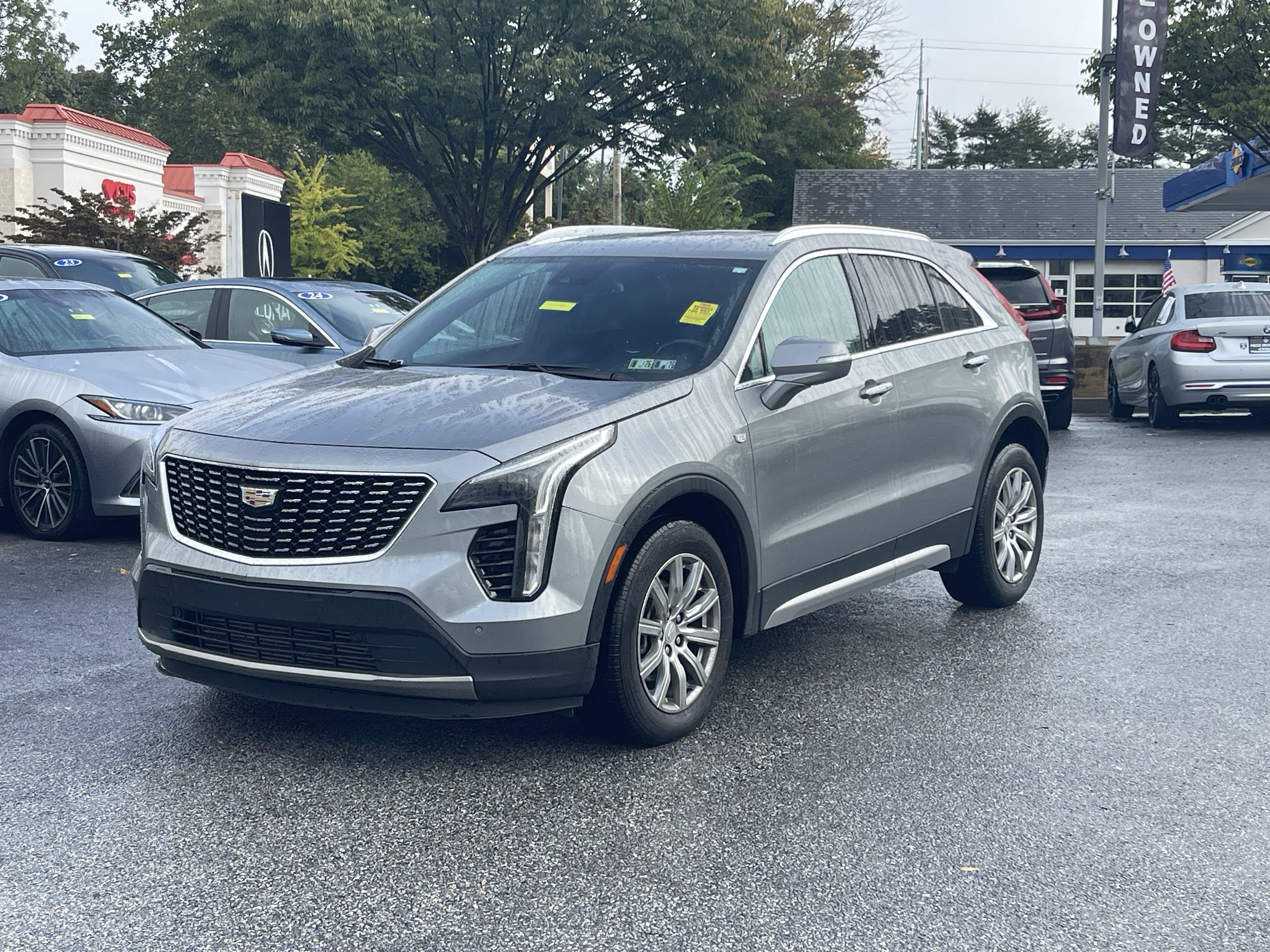 2023 Cadillac XT4 FWD Premium Luxury