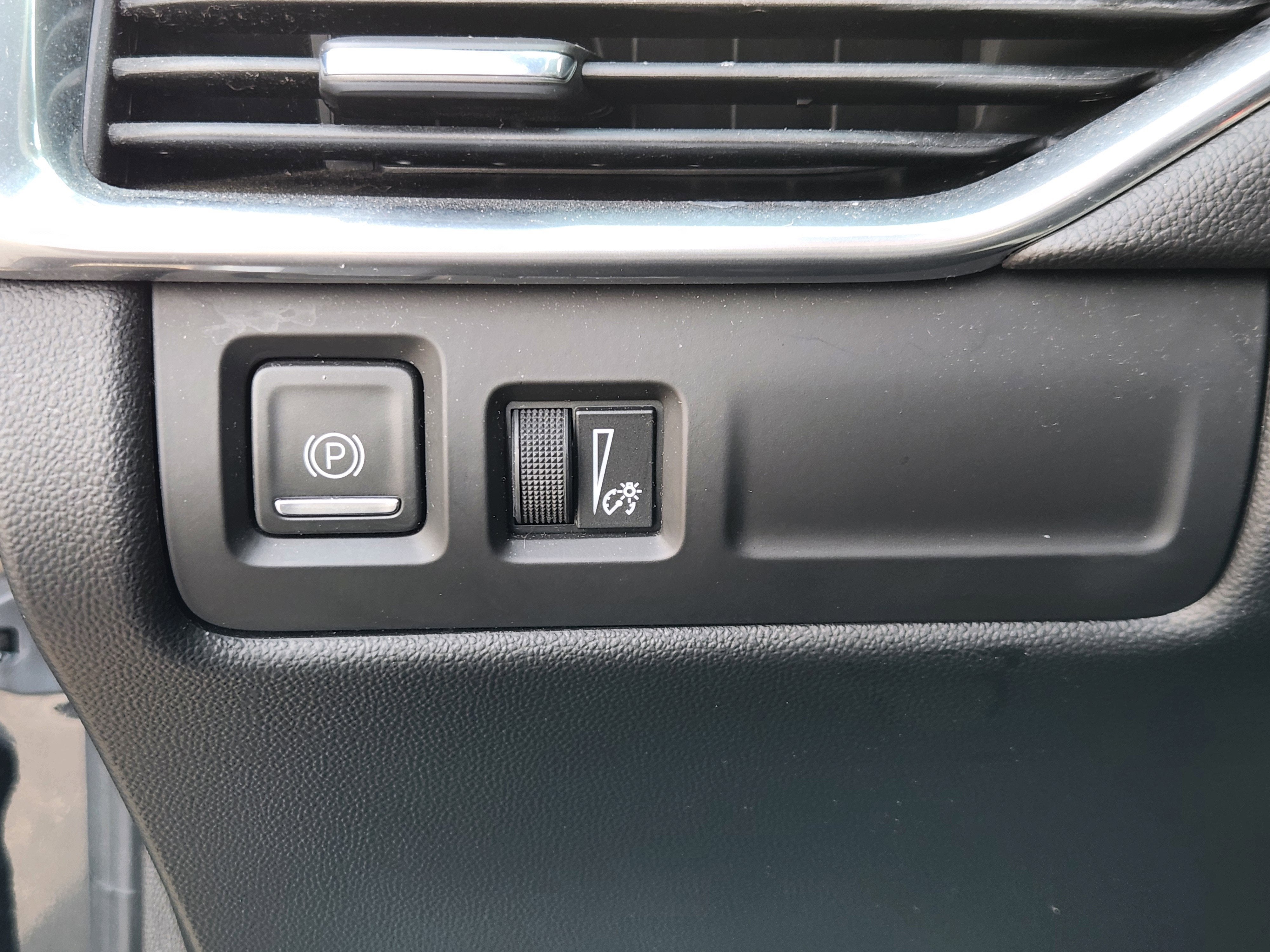 2020 Cadillac XT4 AWD Sport