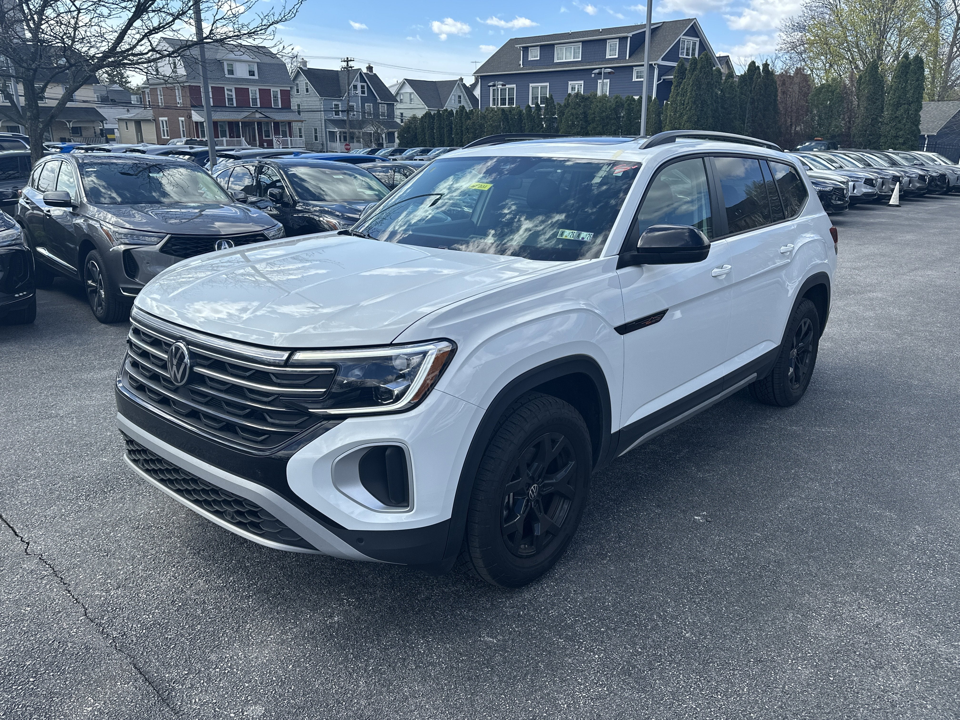 2025 Volkswagen Atlas 2.0T Peak Edition