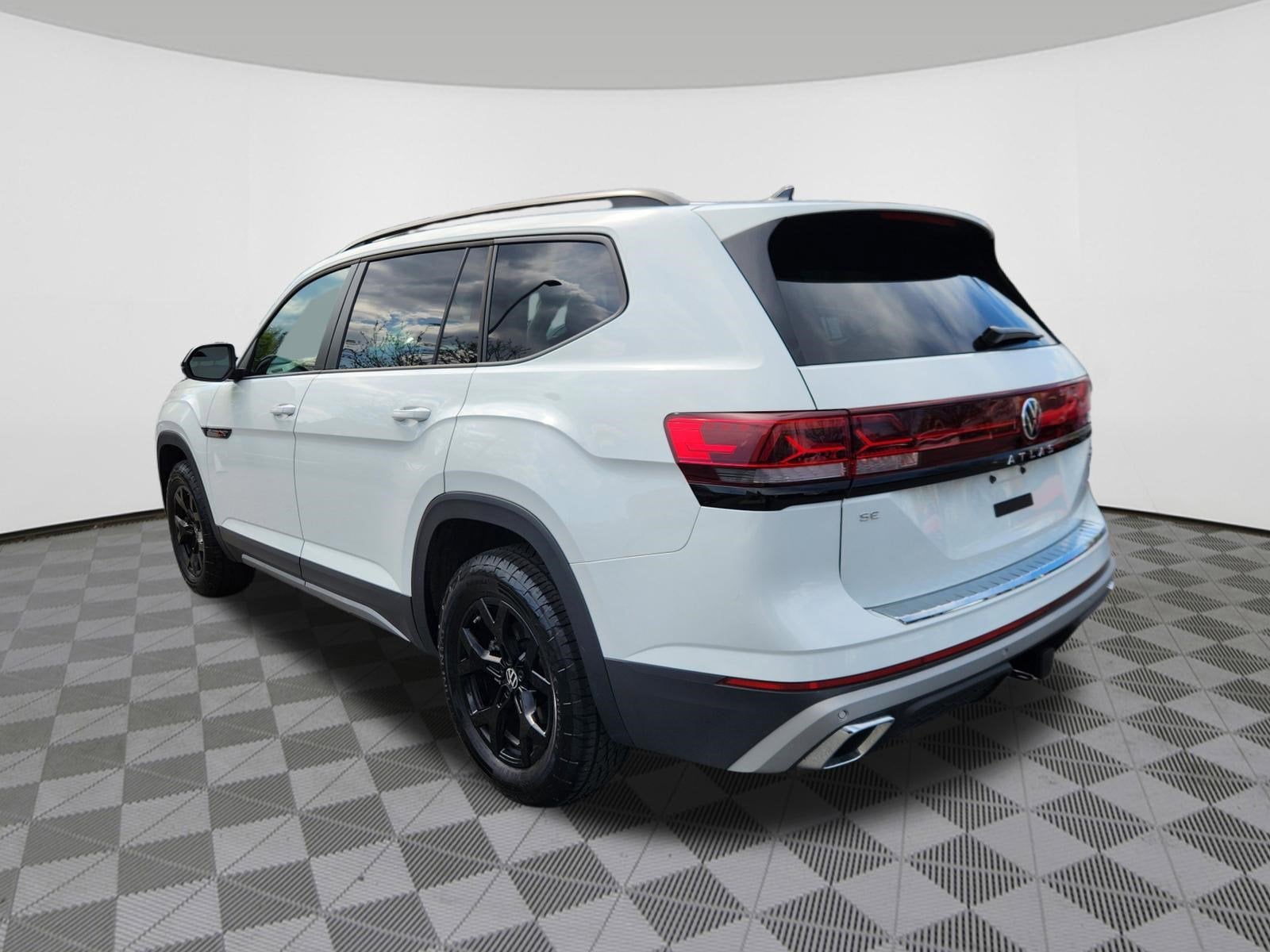 2025 Volkswagen Atlas 2.0T Peak Edition
